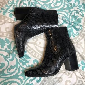 Blondo | Shoes | Blondo Tania Bootie 